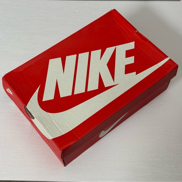 Nike Dunk Low Womens Green Snake FQ8893-397 Size 11W/9.5M Brand New 💯 Authentic - Picture 11 of 13